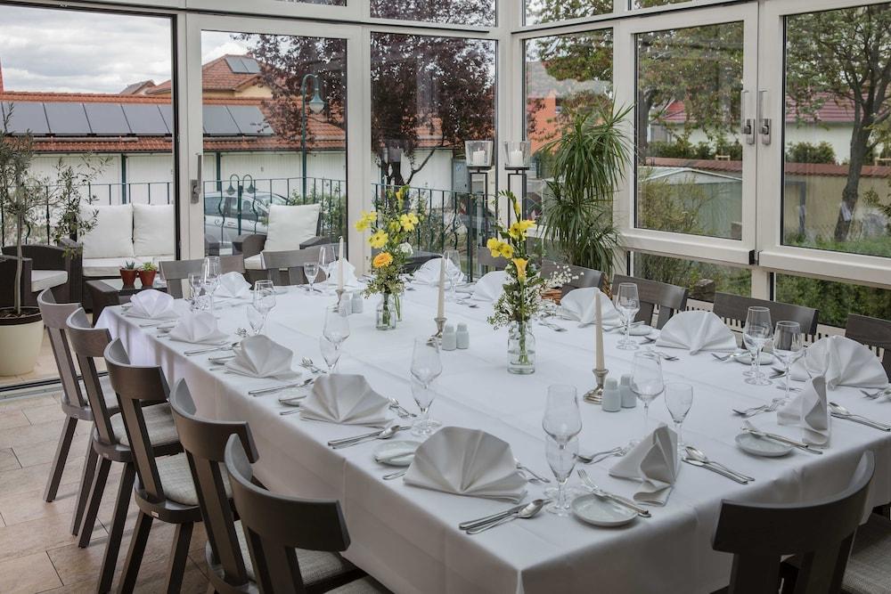 Hotel Linderhof Erfurt Esterno foto